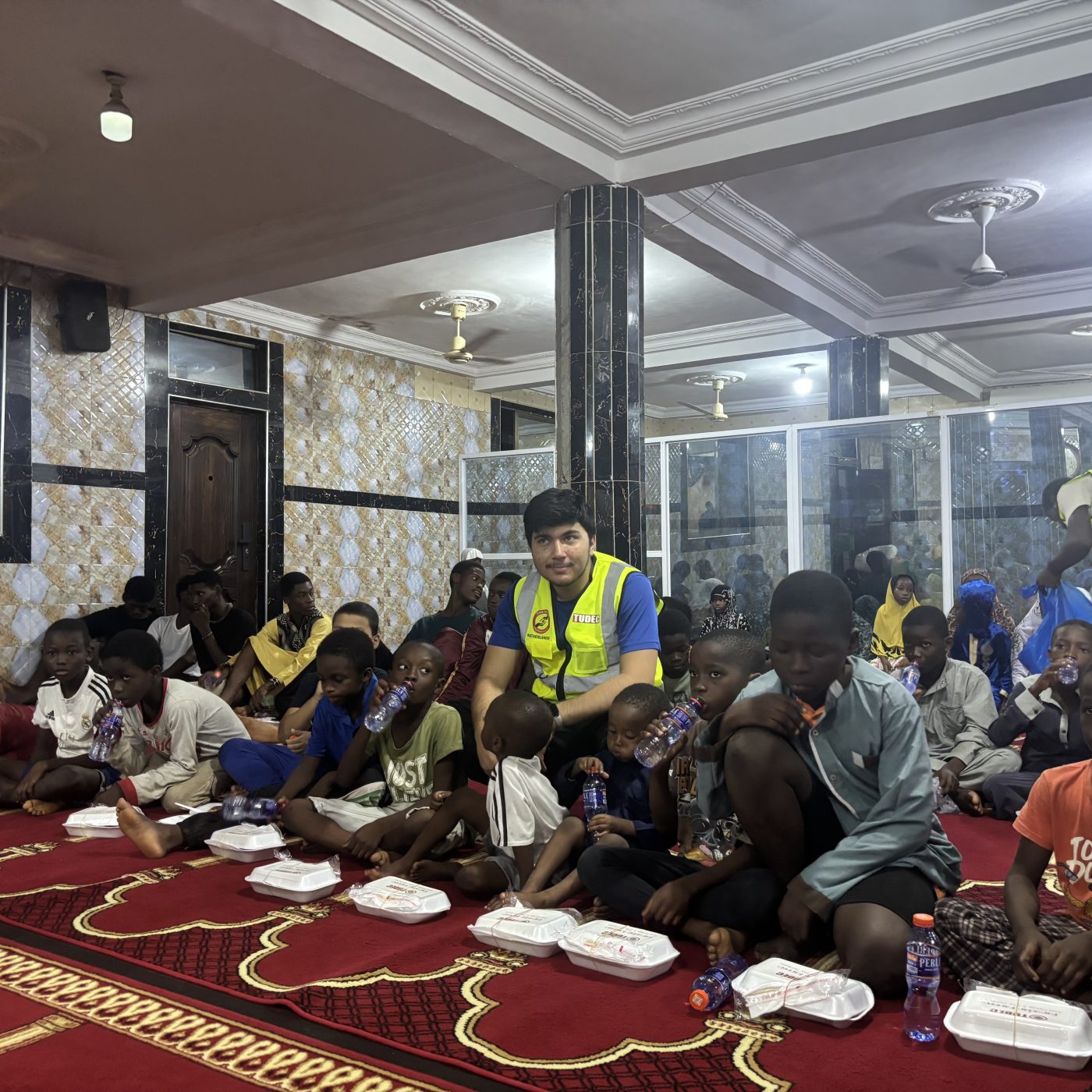 5,000 Ramadan Iftar Meal Packages photo